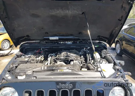 2016 Jeep Wrangler Unlimited Backcountry из США, поврежденный, VIN 1C4HJWEG5GL156603